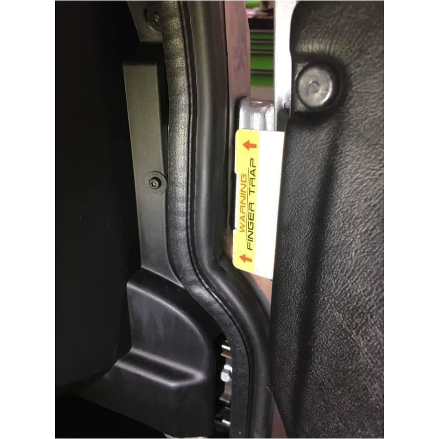Bomb proof 4x4 Defender door hinge security kit - LRD Track