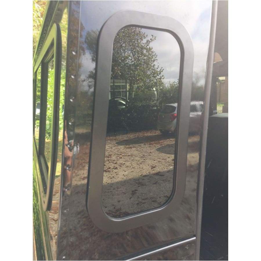 Rear quarter window guards - LRD Track
