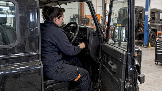 1–3 Hr Tracker Installation: Insurer Ready Fits for UK Owners & Fleets - LRD Track