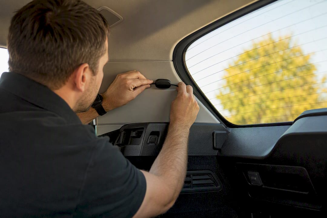 3–10 Metres Is Normal: GPS Tracker Accuracy for UK Land Rover Owners - LRD Track
