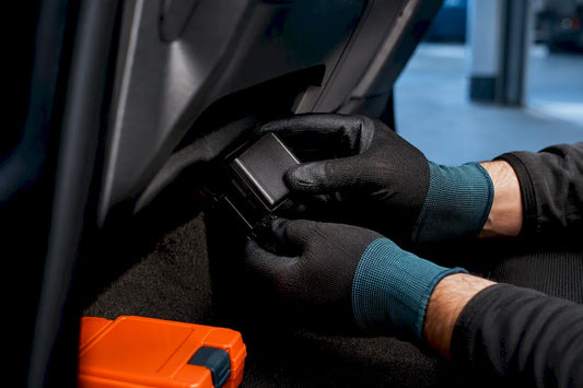 3 Checks to Transfer a Car Tracker in the UK: VIN, Serial, Certificate - LRD Track